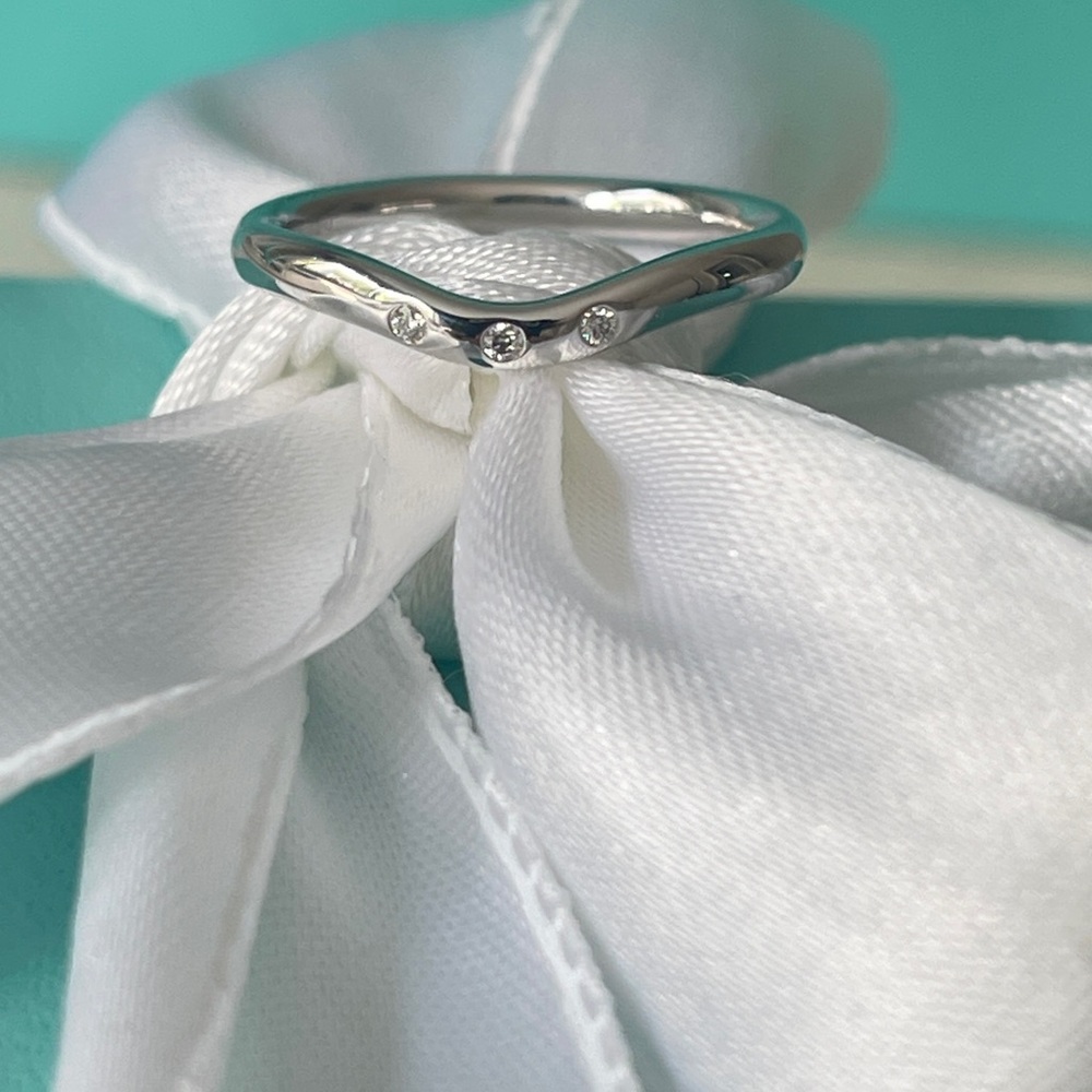 Tiffany & Co. Elsa Peretti Wedding Band in White Gold Diamonds 4.5 NEW $1,300 - Picture 3 of 14